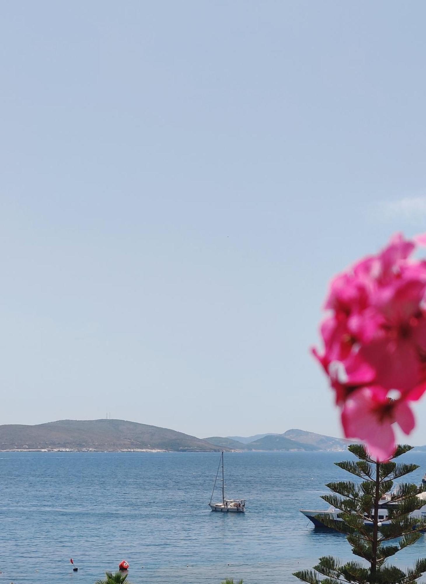 Villa Margarit Boutique Hotel Saranda Extérieur photo