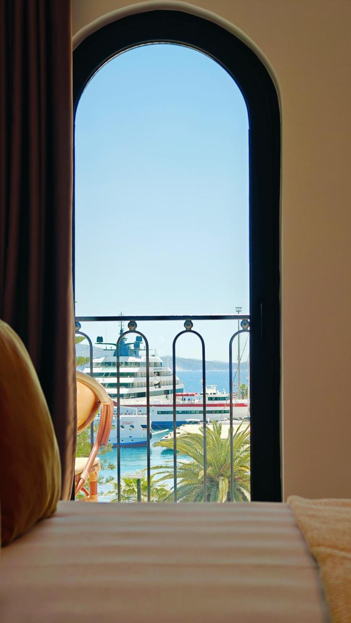 Villa Margarit Boutique Hotel Saranda Extérieur photo